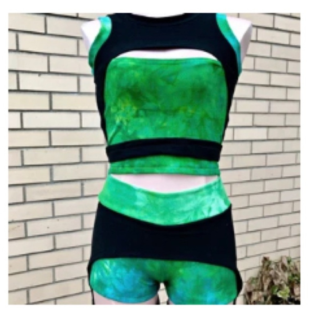 Elemental Hues Crop Top and Short Set - Picture 4 of 4